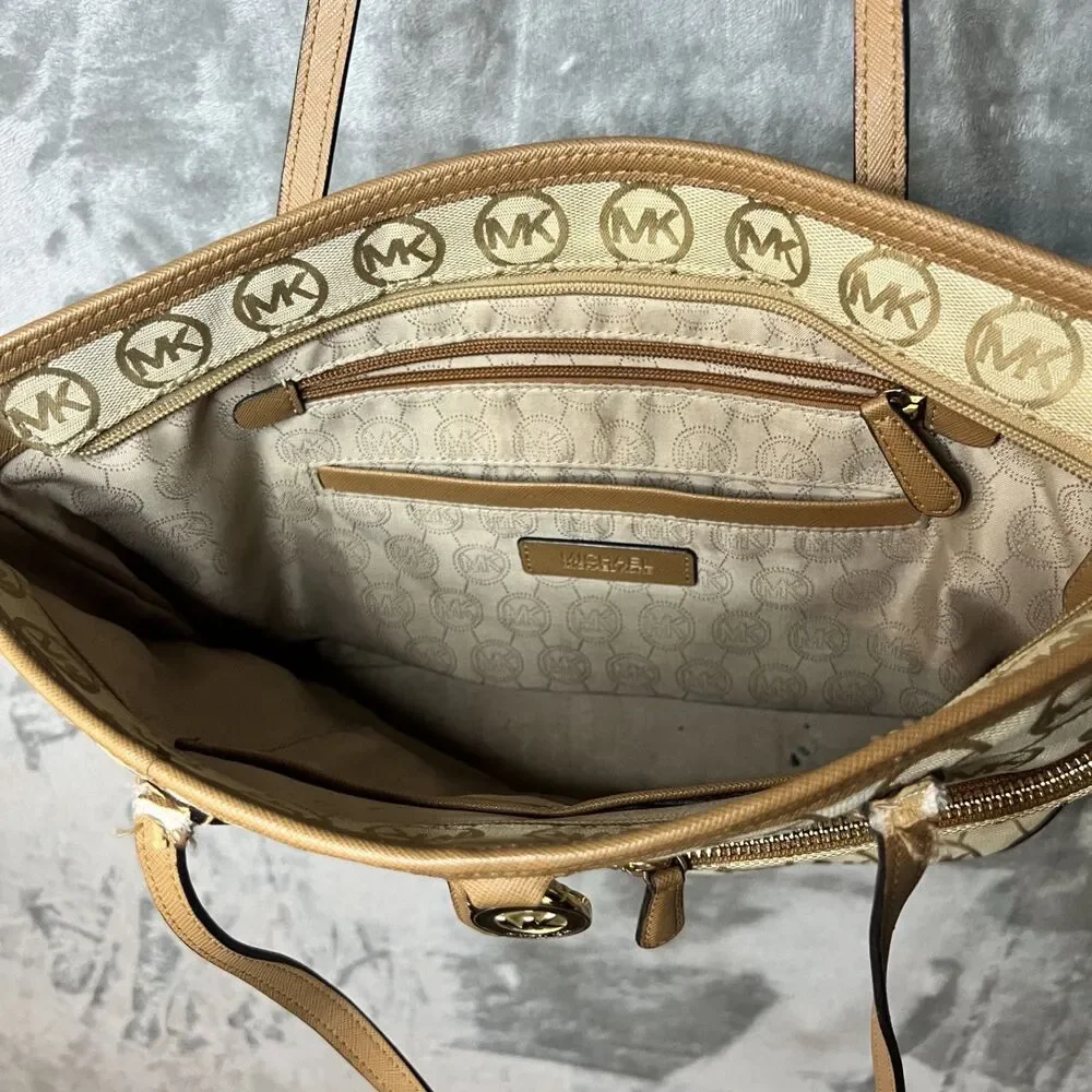 Michael Kors Kempton Signature Beige and Brown Monogram Medium Pocket Tote - Picture 4 of 9